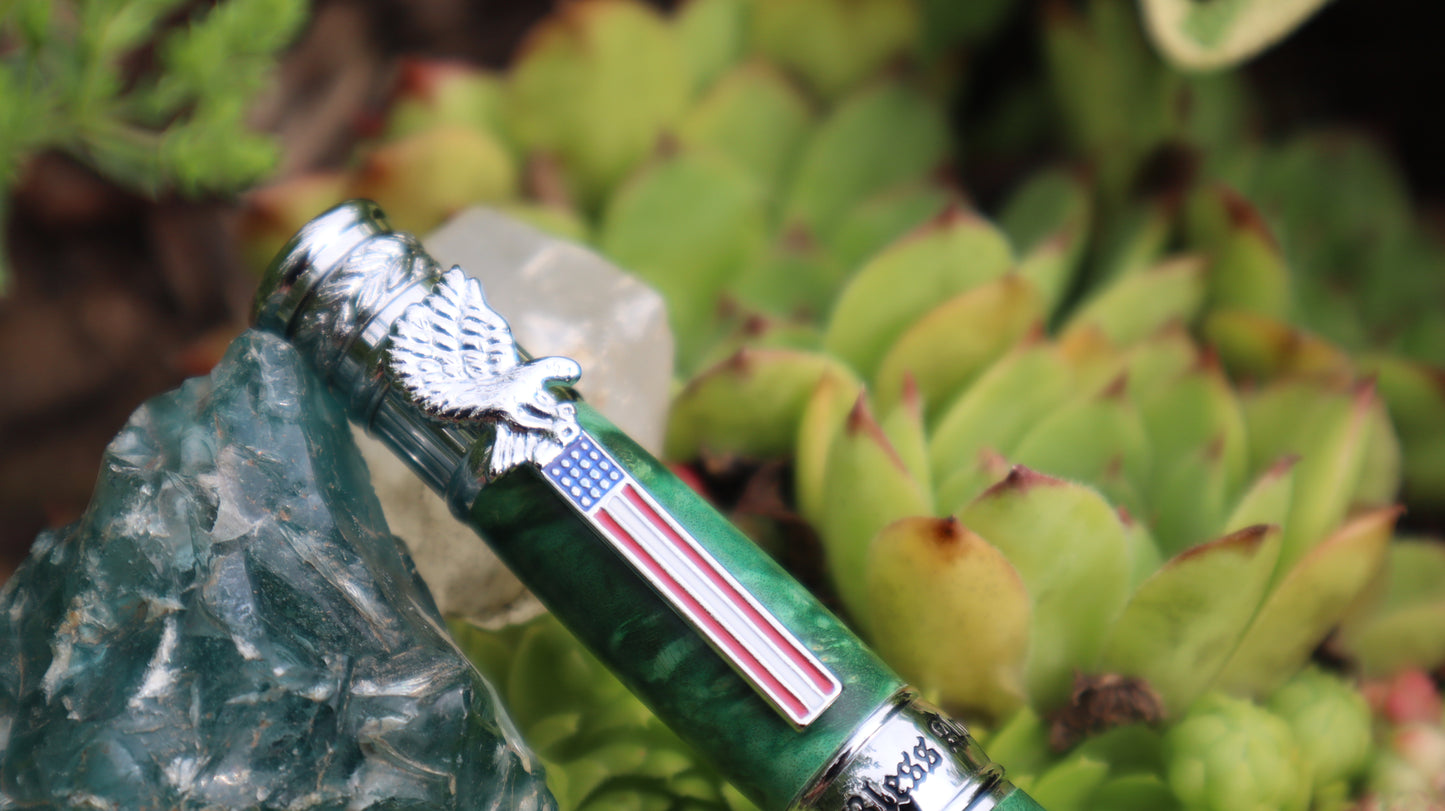 American Patriot rollerball pen chrome/green boxelder