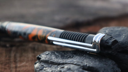 Motorcycle pen in black/orange